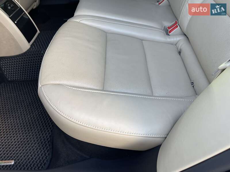Универсал Skoda Superb 2012 в Киеве
