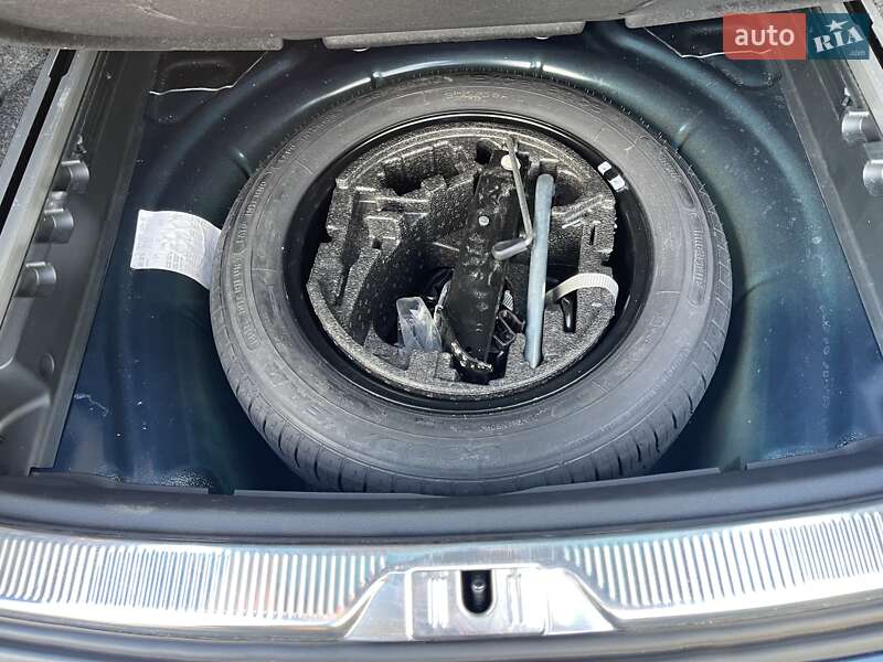 Универсал Skoda Superb 2012 в Киеве