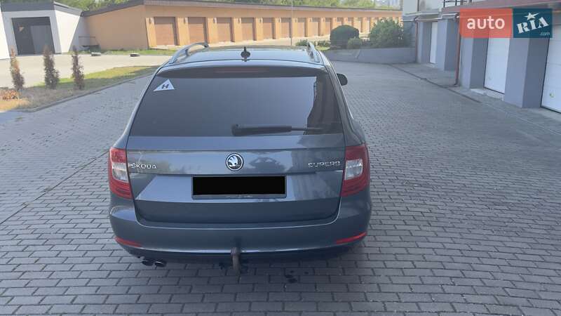 Универсал Skoda Superb 2013 в Ужгороде