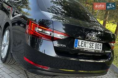 Лифтбек Skoda Superb 2016 в 