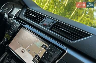 Лифтбек Skoda Superb 2016 в 
