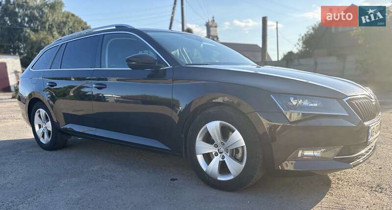 Универсал Skoda Superb 2019 в Виннице
