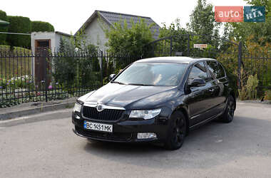 Лифтбек Skoda Superb 2008 в 