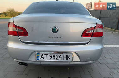 Лифтбек Skoda Superb 2010 в 