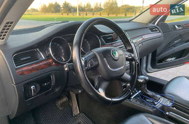 Лифтбек Skoda Superb 2010 в 
