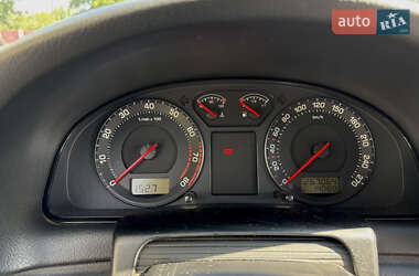 Лифтбек Skoda Superb 2006 в 