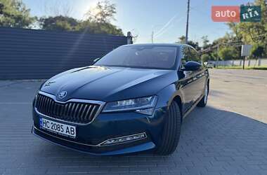 Лифтбек Skoda Superb 2022 в Киеве