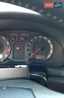 Лифтбек Skoda Superb 2006 в 