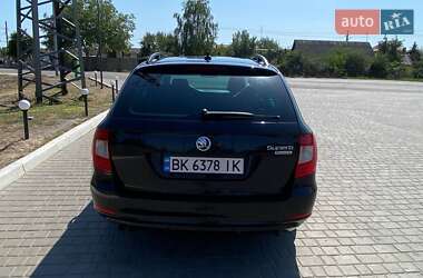 Универсал Skoda Superb 2011 в 