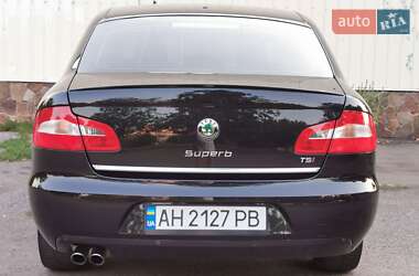 Лифтбек Skoda Superb 2012 в 
