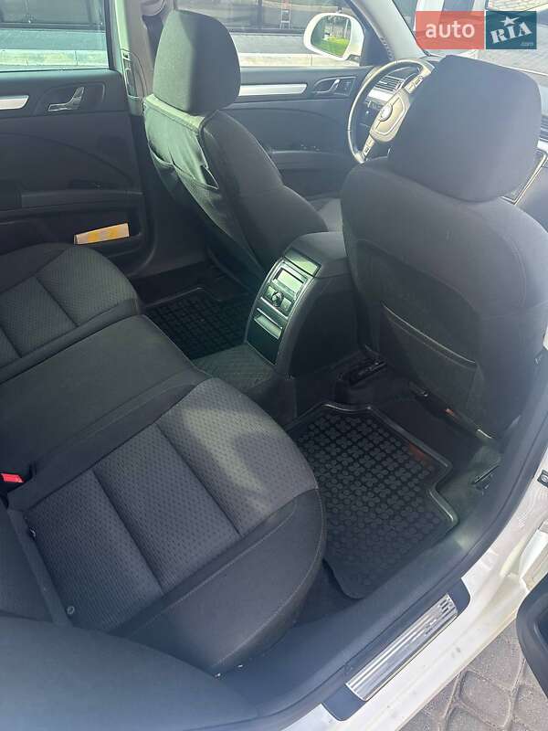 Універсал Skoda Superb 2012 в Львові фото 18 Універсал Skoda Superb 2012 в Львові