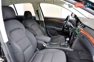 Лифтбек Skoda Superb 2011 в 