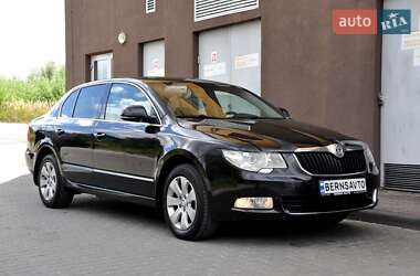 Ліфтбек Skoda Superb 2011 в Львові