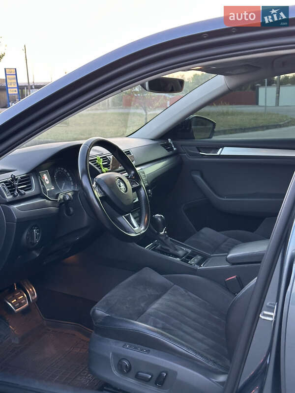 Лифтбек Skoda Superb 2016 в Мукачево