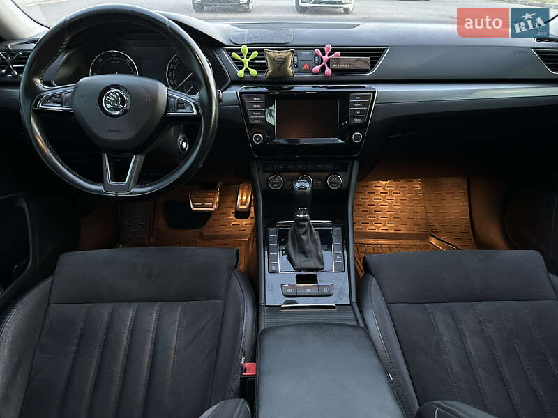 Лифтбек Skoda Superb 2016 в Мукачево