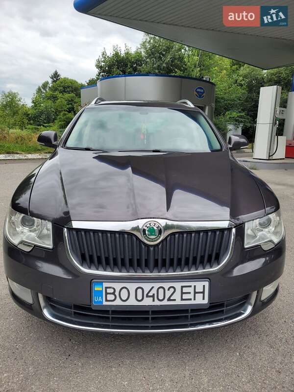 Skoda Superb 2011