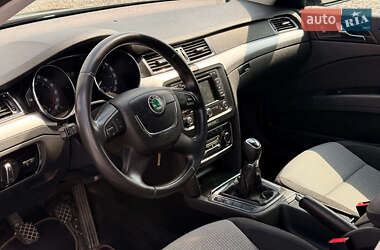 Універсал Skoda Superb 2013 в 
