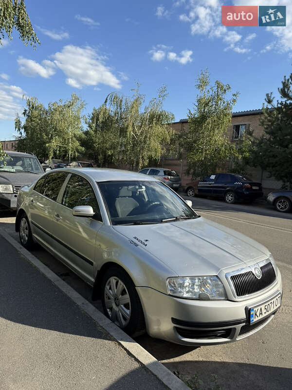 Лифтбек Skoda Superb 2006 в Киеве