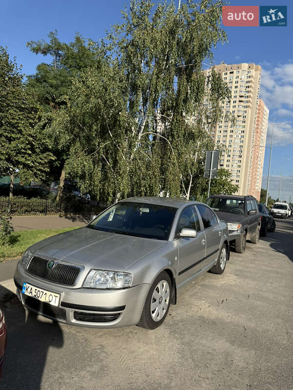 Лифтбек Skoda Superb 2006 в Киеве