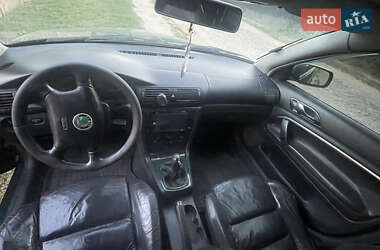 Лифтбек Skoda Superb 2003 в 