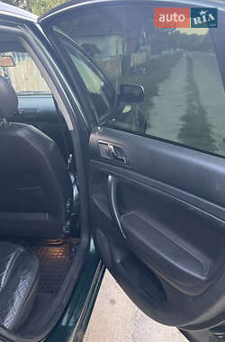 Лифтбек Skoda Superb 2003 в 