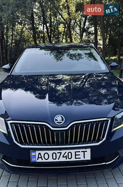 Лифтбек Skoda Superb 2017 в Сваляве