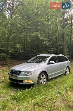 Универсал Skoda Superb 2010 в 
