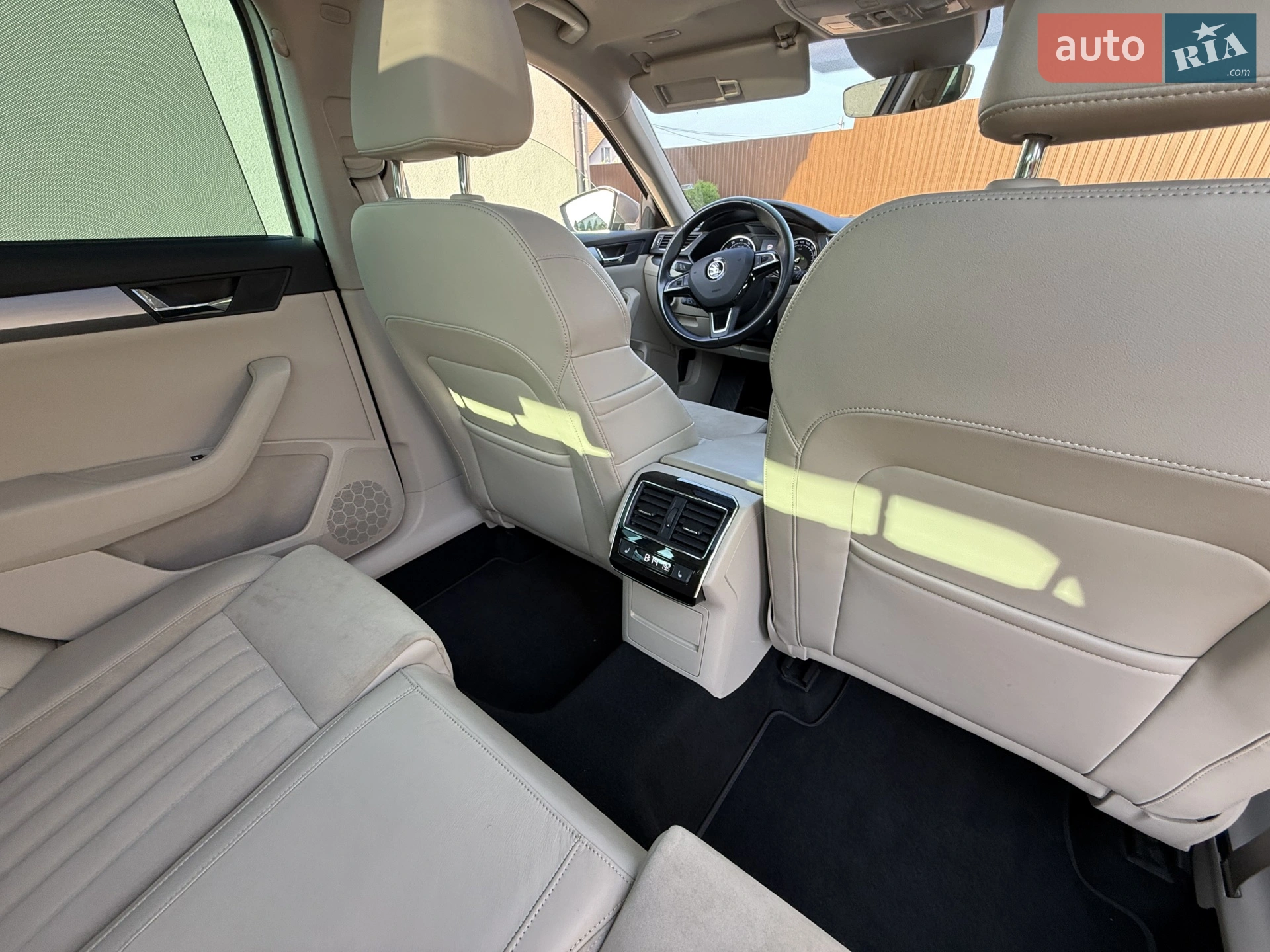 2017 Skoda Superb - мініатюра 26