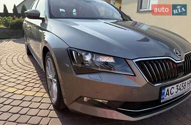 Универсал Skoda Superb 2017 в 