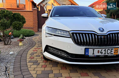 Лифтбек Skoda Superb 2020 в 