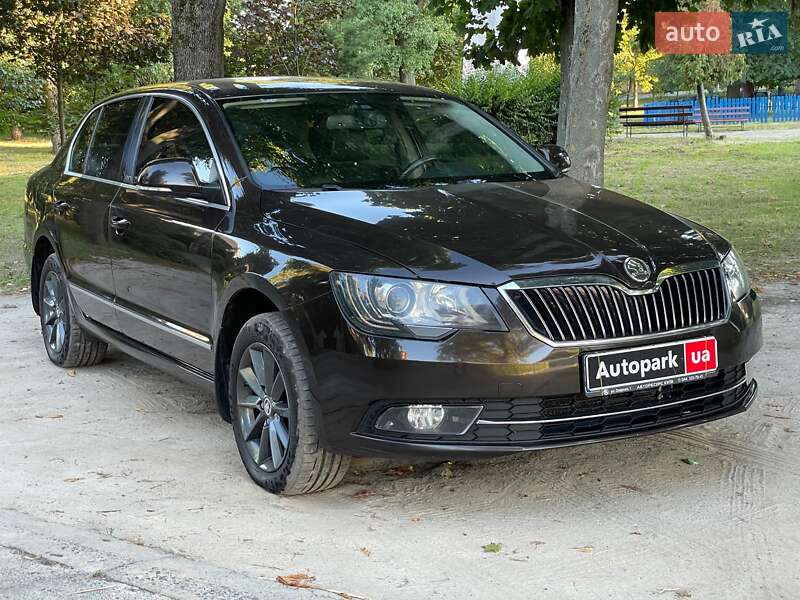 Ліфтбек Skoda Superb 2014 в Києві