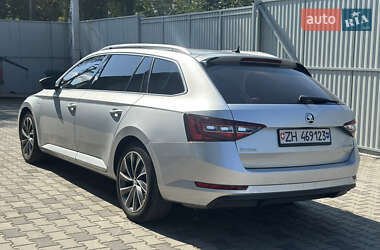 Универсал Skoda Superb 2017 в 
