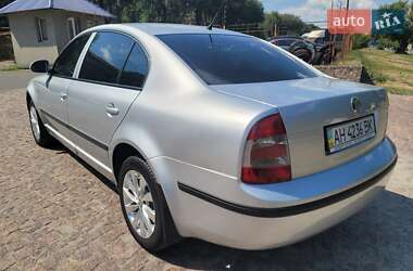 Лифтбек Skoda Superb 2008 в 