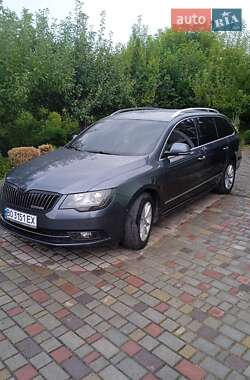 Універсал Skoda Superb 2013 в 