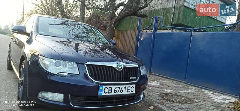 Лифтбек Skoda Superb 2011 в 