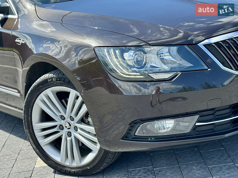 Универсал Skoda Superb 2014 в Самборе