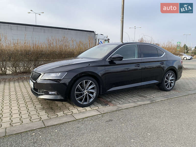 Лифтбек Skoda Superb 2015 в Ужгороде фото 2 Лифтбек Skoda Superb 2015 в Ужгороде