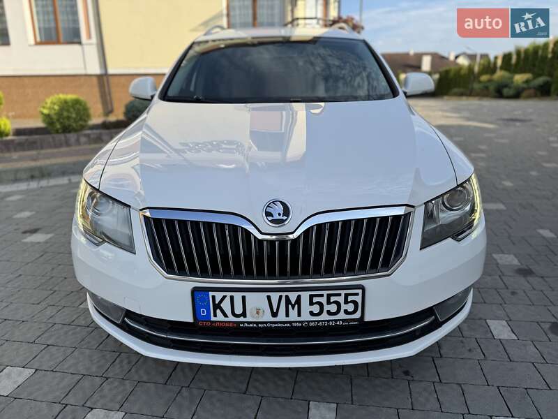 Универсал Skoda Superb 2015 в Дрогобыче