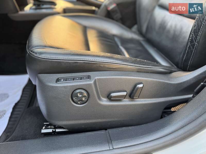 Универсал Skoda Superb 2015 в Дрогобыче