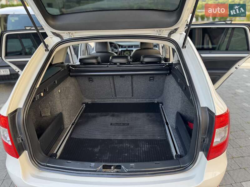 Универсал Skoda Superb 2015 в Дрогобыче