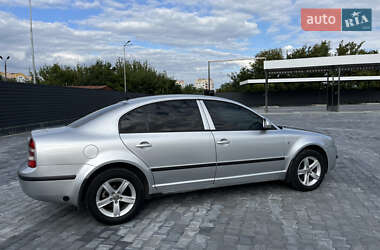Лифтбек Skoda Superb 2008 в 