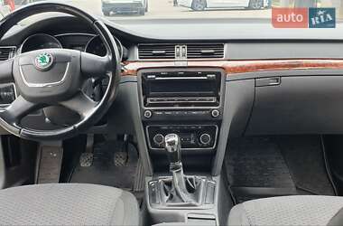 Лифтбек Skoda Superb 2012 в 