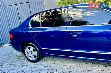 Лифтбек Skoda Superb 2009 в 