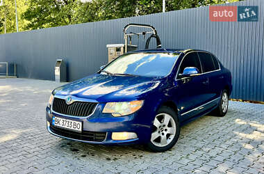 Лифтбек Skoda Superb 2009 в 