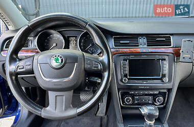Лифтбек Skoda Superb 2009 в 
