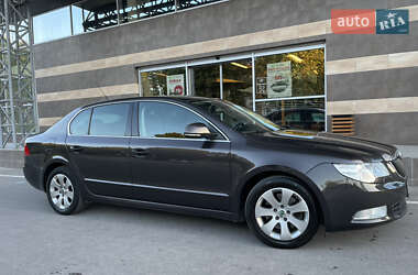 Лифтбек Skoda Superb 2010 в 