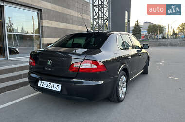 Лифтбек Skoda Superb 2010 в 