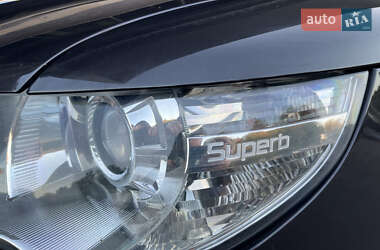 Лифтбек Skoda Superb 2010 в 
