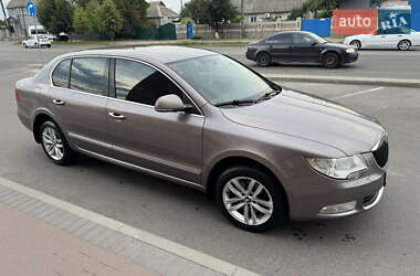 Лифтбек Skoda Superb 2012 в 