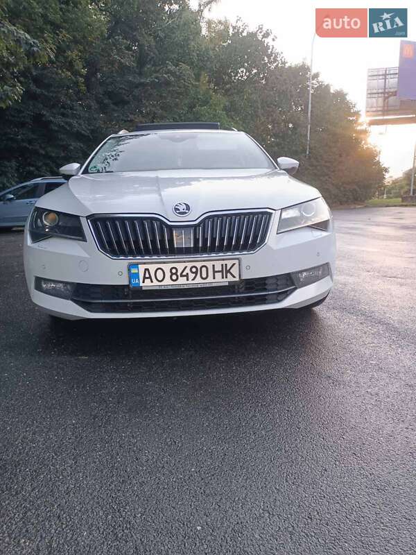 Универсал Skoda Superb 2018 в Хусте